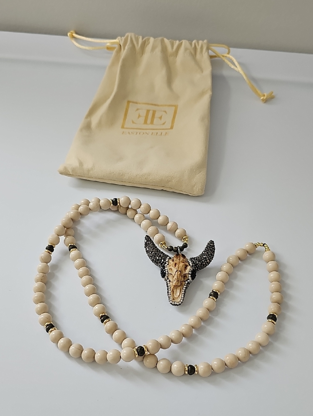 EASTON ELLE Beaded Necklace with Horned Steer Skull Pendant - Cream
